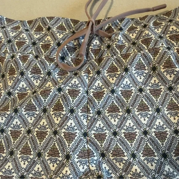 Athleta Lightweight Geometric Print Drawstring Shorts - Brown/Black/White - Picture 2 of 12